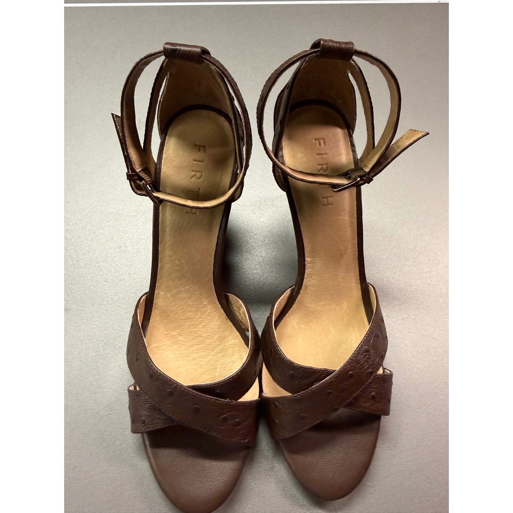 Firth Womens Ostrich Embossed Leather Wedge Sandals  Size 10 old money chic boho